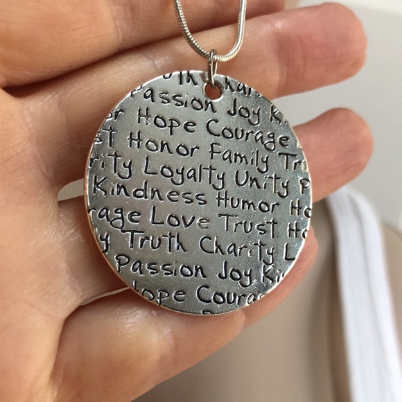 Statement Necklace 5/$25 - Picture 3 of 7